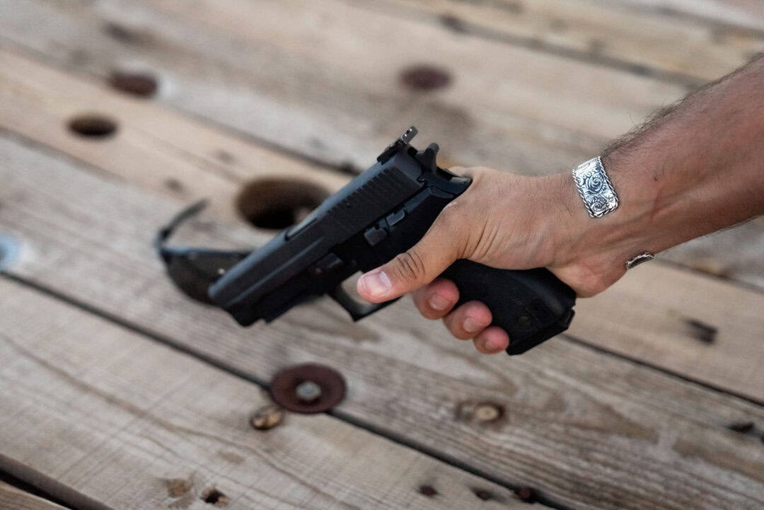 How to Handle a Pistol - AmmoMan School of Guns Blog